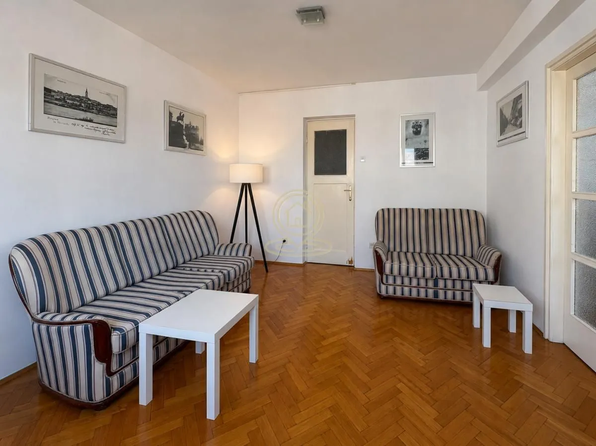 Rent, three bedroom apartment, 75m², Stari Grad, Beograd