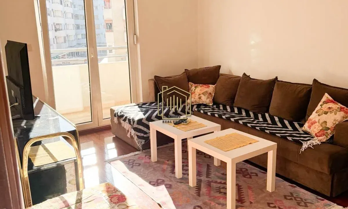 Izdavanje, jednosoban stan, 40m², Stari Aerodrom, Podgorica