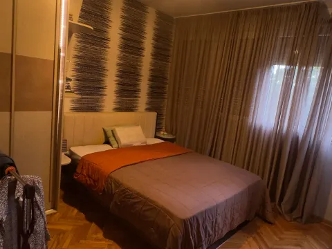 Rent, three bedroom apartment, 85m², Pejton, Podgorica - image 8