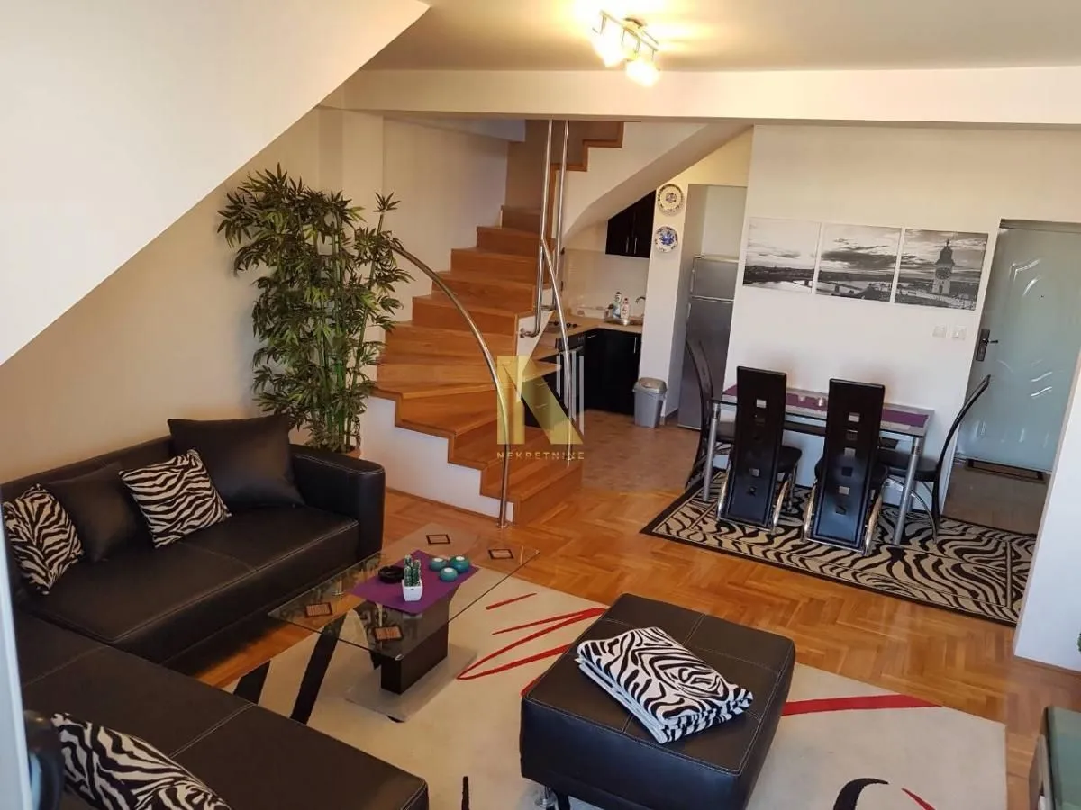 Izdavanje, dvosoban stan, 51m², Centar, Novi Sad