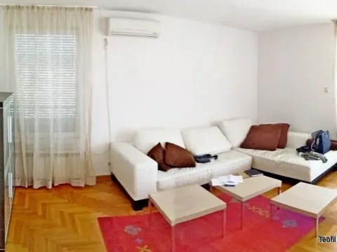 Izdavanje, trosoban stan, 98m², Arena, Novi Beograd Sve Podlokacije - image 2