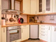 Izdavanje, trosoban stan, 125m², Rafailovići, Budva - image 2