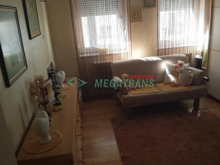 Rent, four bedroom apartment, 160m², Čenej, Novi Sad Sve Podlokacije