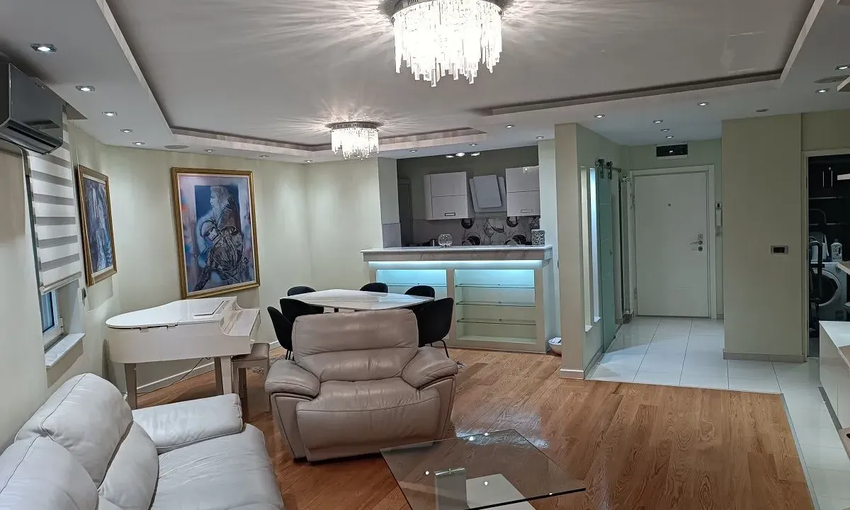 Prodaja, stan, 92m², Arena, Novi Beograd Sve Podlokacije