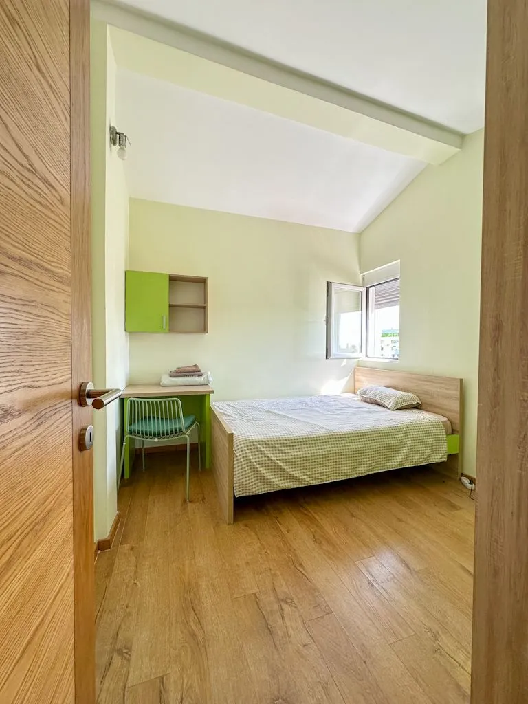 Rent, three bedroom apartment, 150m², Zabjelo, Podgorica