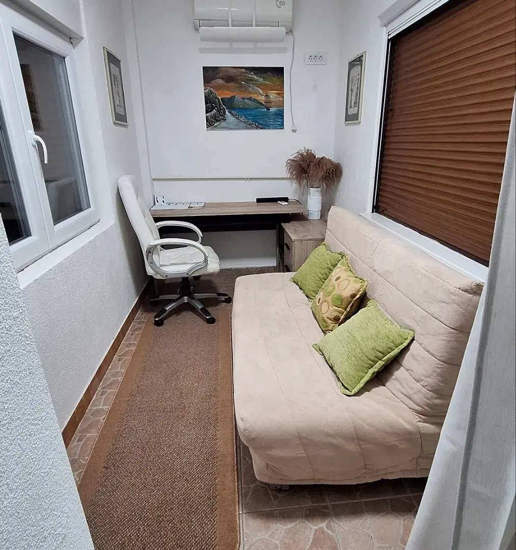 Izdavanje, stan, 50m², Podgorica, Crna Gora