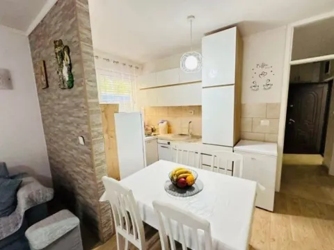 Prodaja, dvosoban stan, 48m², Sveta Vrača, Kotor - image 3