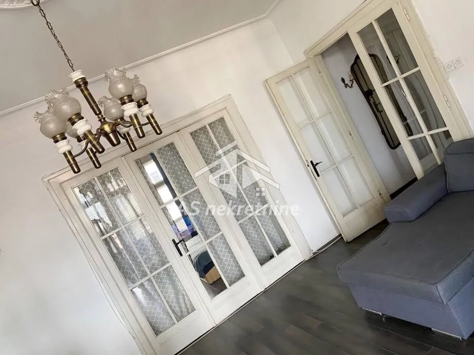 Rent, four bedroom apartment, 120m², Stari Grad, Beograd