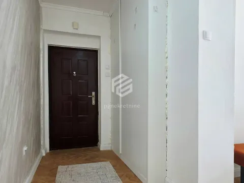 Rent, two bedroom apartment, 70m², Preko Morače, Podgorica - image 9