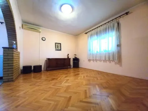 Prodaja, kuća, 145m², Tuzi, Podgorica - image 11