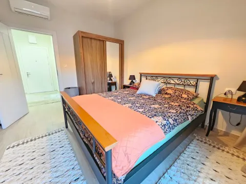 Rent, one bedroom apartment, 57m², Bečići, Budva - image 13