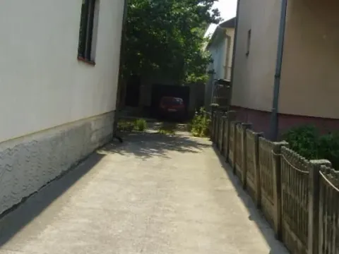 Sale, house, 180m², Ćuprija, Srbija - image 2