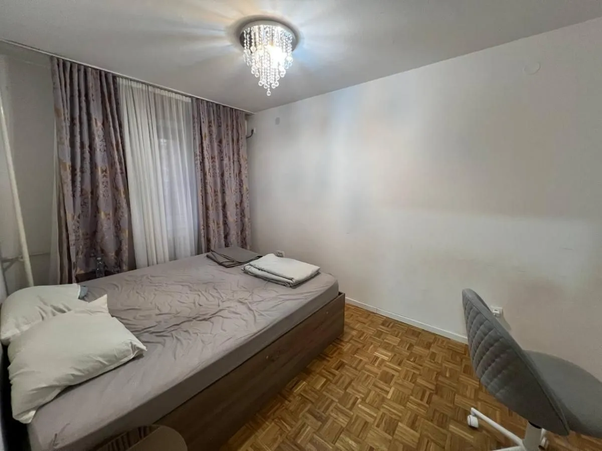 Prodaja, četvorosoban stan, 96m², Sajam, Novi Sad Sve Podlokacije