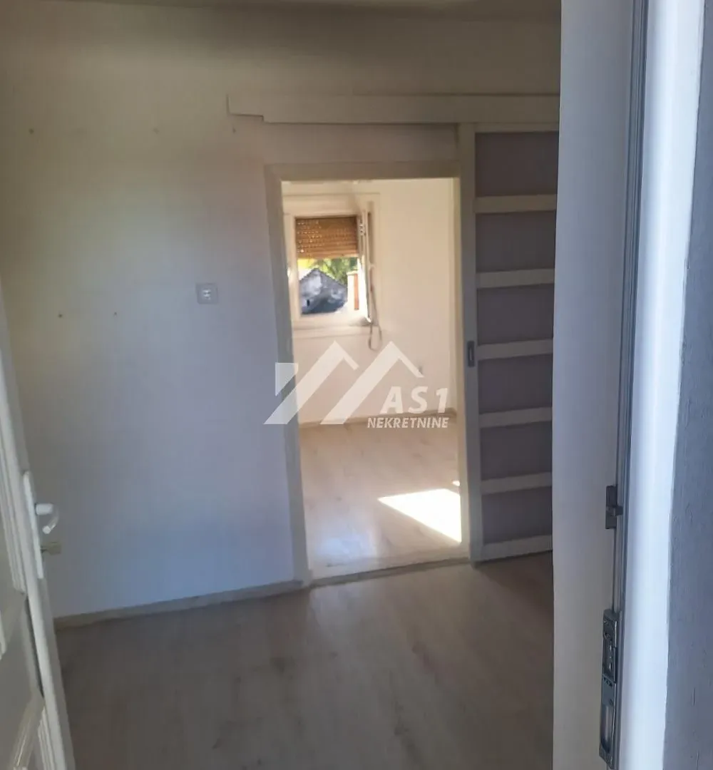 Prodaja, jednosoban stan, 29m², Podbara, Novi Sad Sve Podlokacije