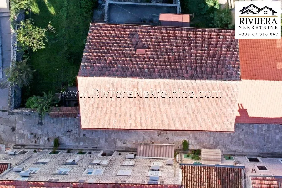 Sale, house, 350m², Risan, Kotor