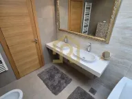 Izdavanje, trosoban stan, 184m², Vračar Hram, Vračar Sve Podlokacije - image 17