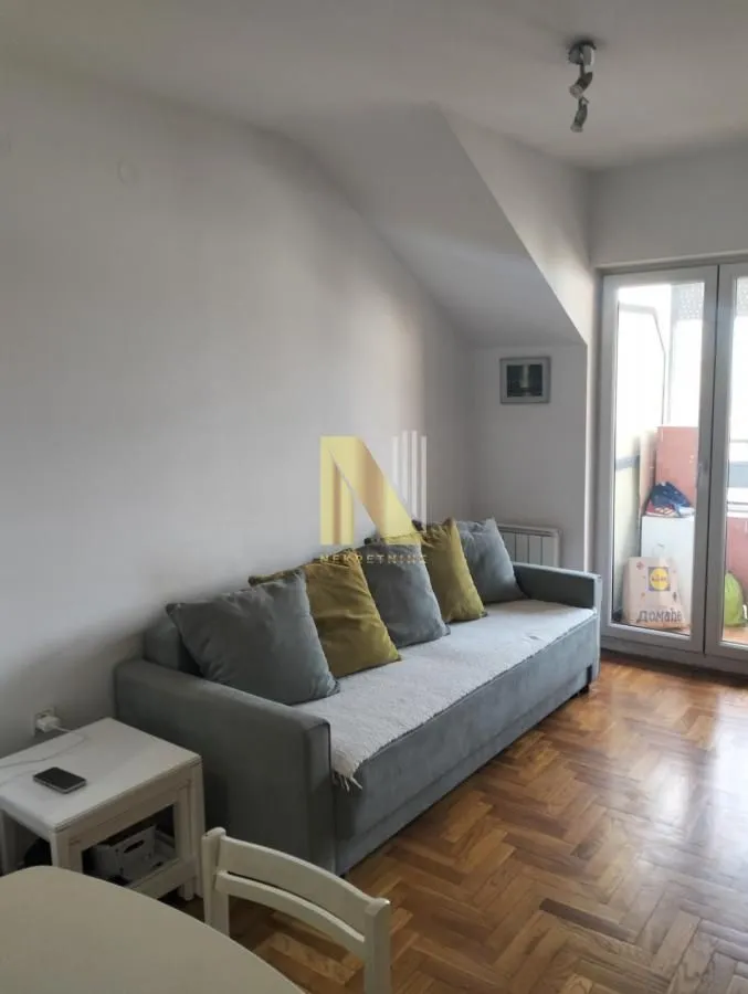Prodaja, dvosoban stan, 41m², Bulevar Evrope, Novi Sad Sve Podlokacije