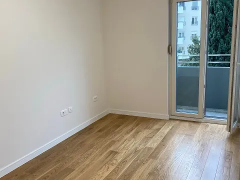 Rent, apartment, 40m², Podgorica, Crna Gora - image 3