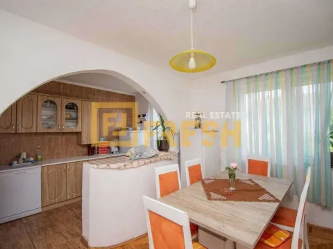 Prodaja, kuća, 356m², Murtovina, Podgorica - image 6