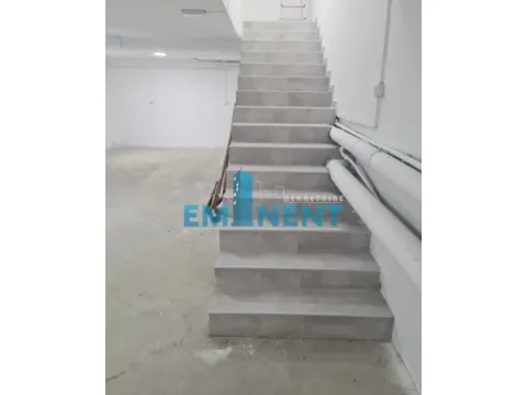 Prodaja, kuća, 221m², Stari Grad, Beograd - image 17