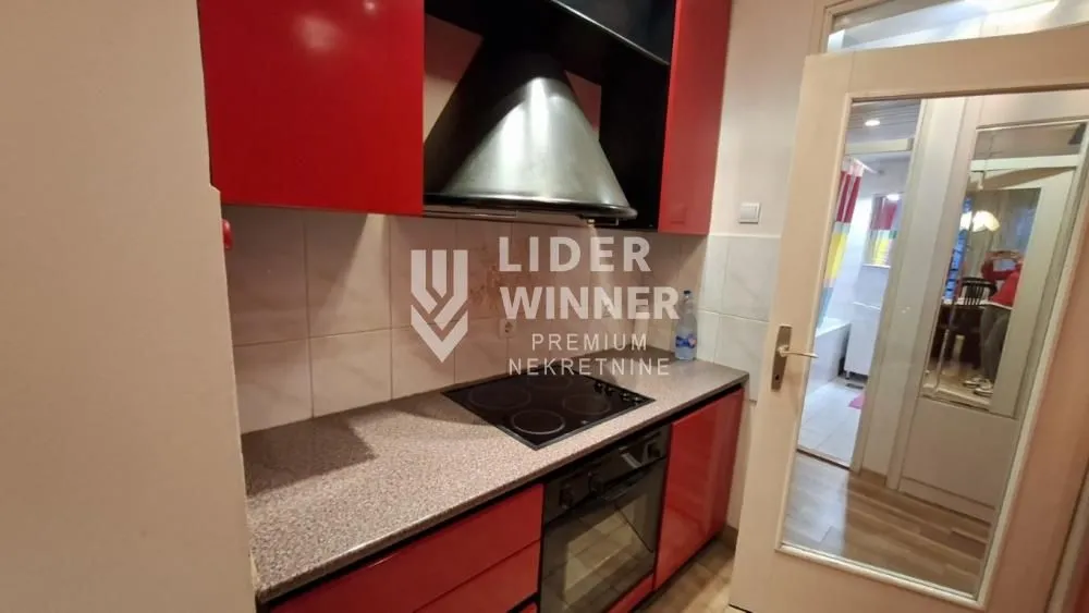 Rent, two bedroom apartment, 53m², Kalenić Pijaca, Vračar Sve Podlokacije