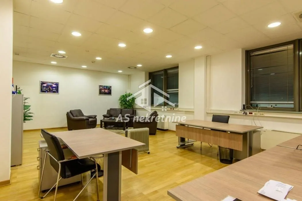 Rent, office space, 335m², Bezanijska Kosa 1, Bežanijska Kosa Sve Podlokacije