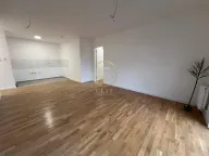 Izdavanje, poslovni prostor, 92m², Vidovdansko naselje, Novi Sad Sve Podlokacije - image 2