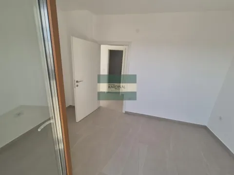Prodaja, trosoban stan, 76m², Sarina Medja, Jagodina - image 14