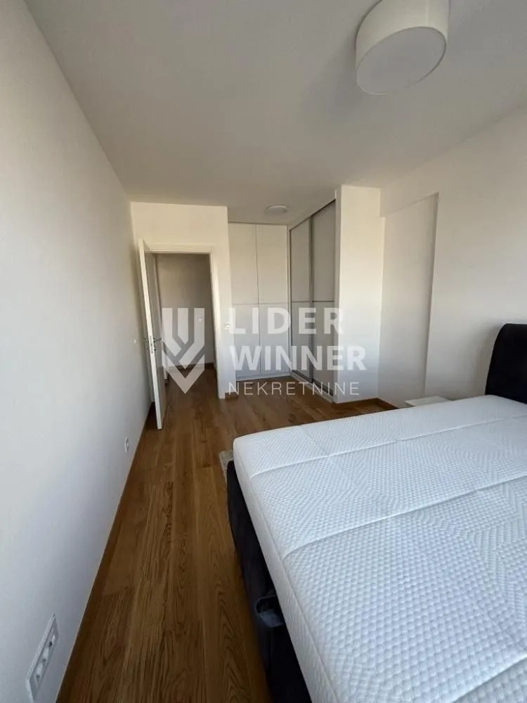 Rent, three bedroom apartment, 84m², Voždovac Sve Podlokacije, Beograd