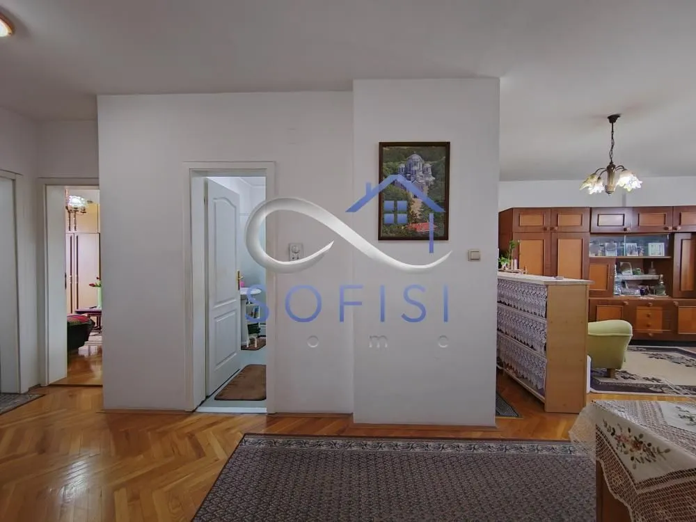 Prodaja, dvosoban stan, 73m², Socijalno, Novi Sad Sve Podlokacije