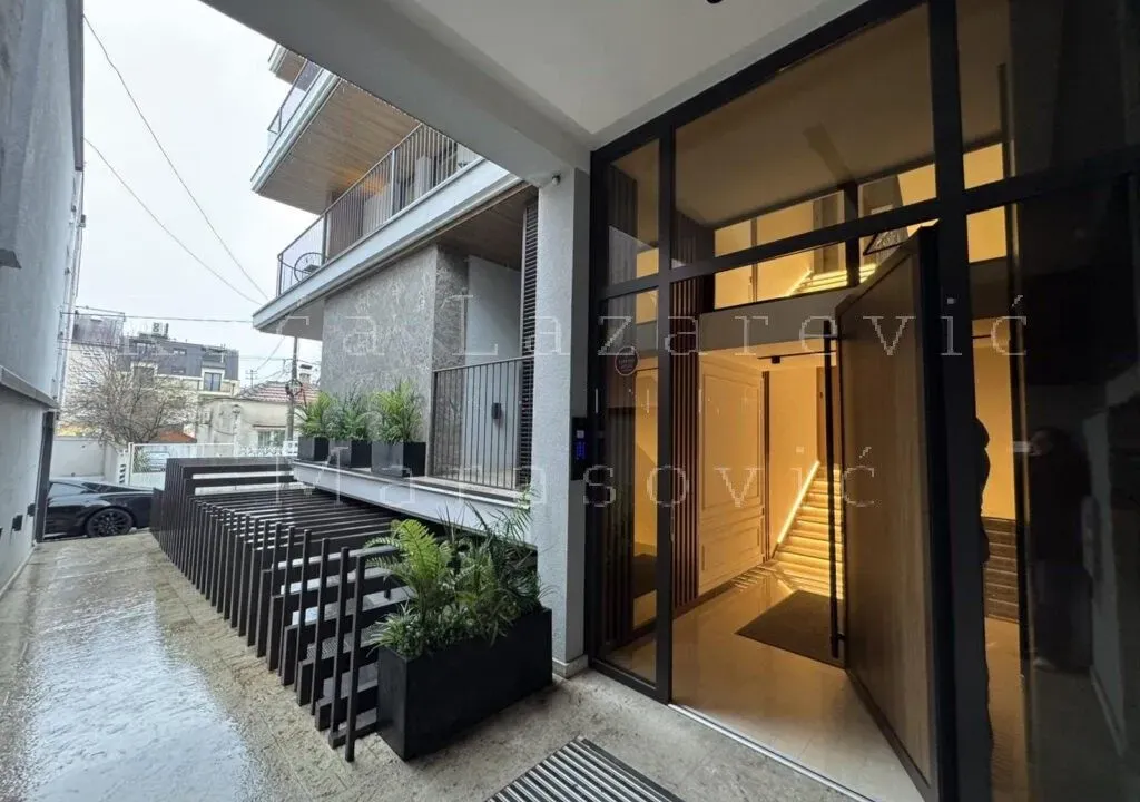 Sale, apartment, 174m², Lekino Brdo, Voždovac Sve Podlokacije