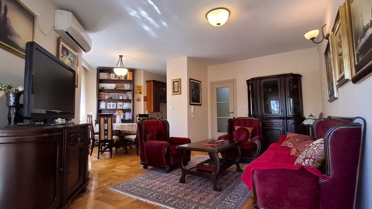 Izdavanje, stan, 96m², Stari Aerodrom, Podgorica