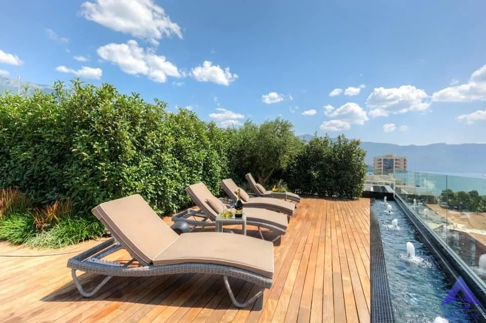 Prodaja, kuća, 378m², Centar, Budva
