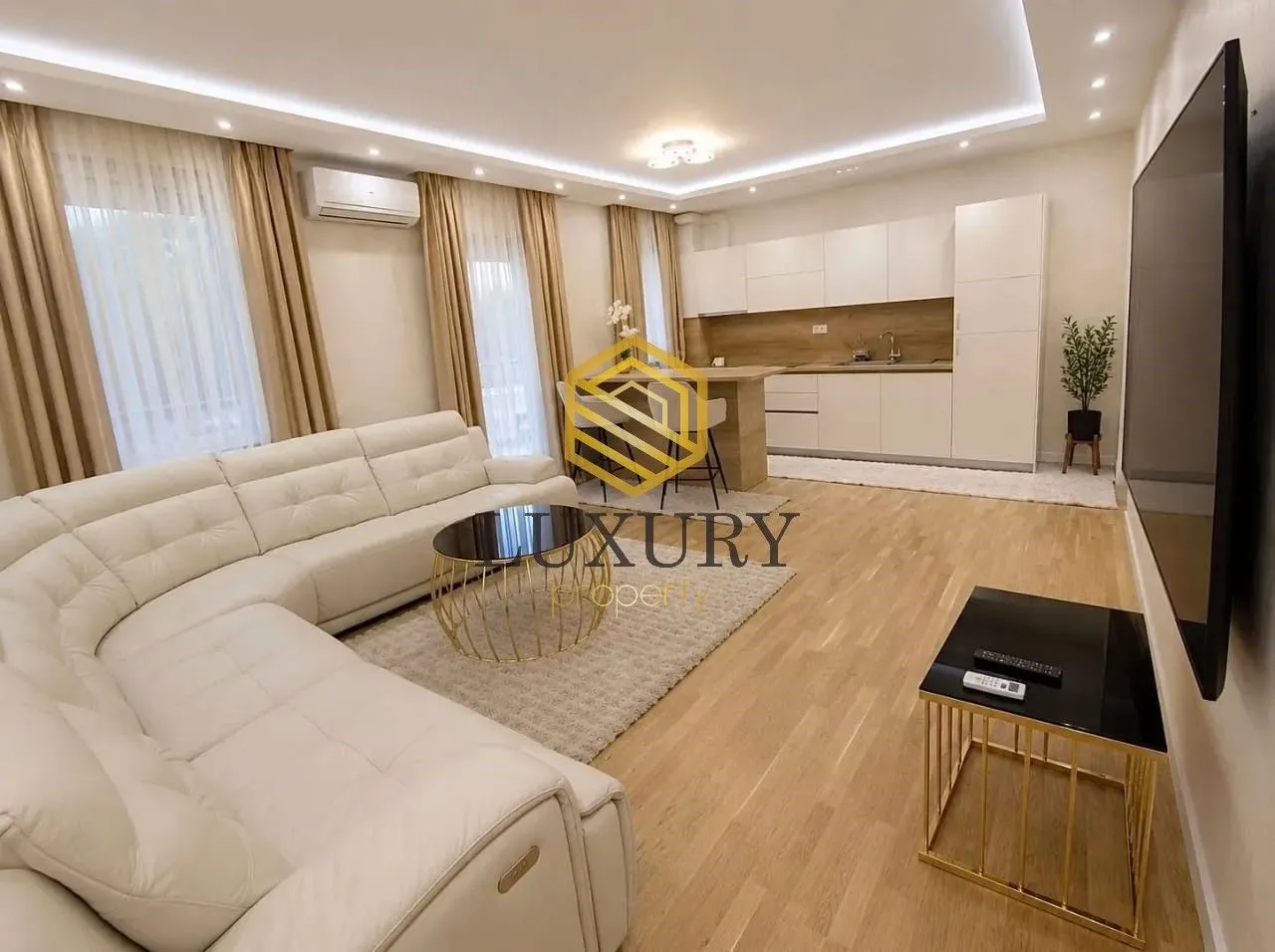 Izdavanje, dvosoban stan, 86m², Stara Varoš, Podgorica