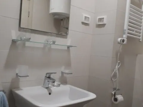 Izdavanje, jednosoban stan, 43m², City Kej, Podgorica - image 10