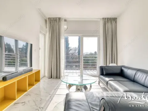 Sale, two bedroom apartment, 85m², Petrovac, Budva - image 18