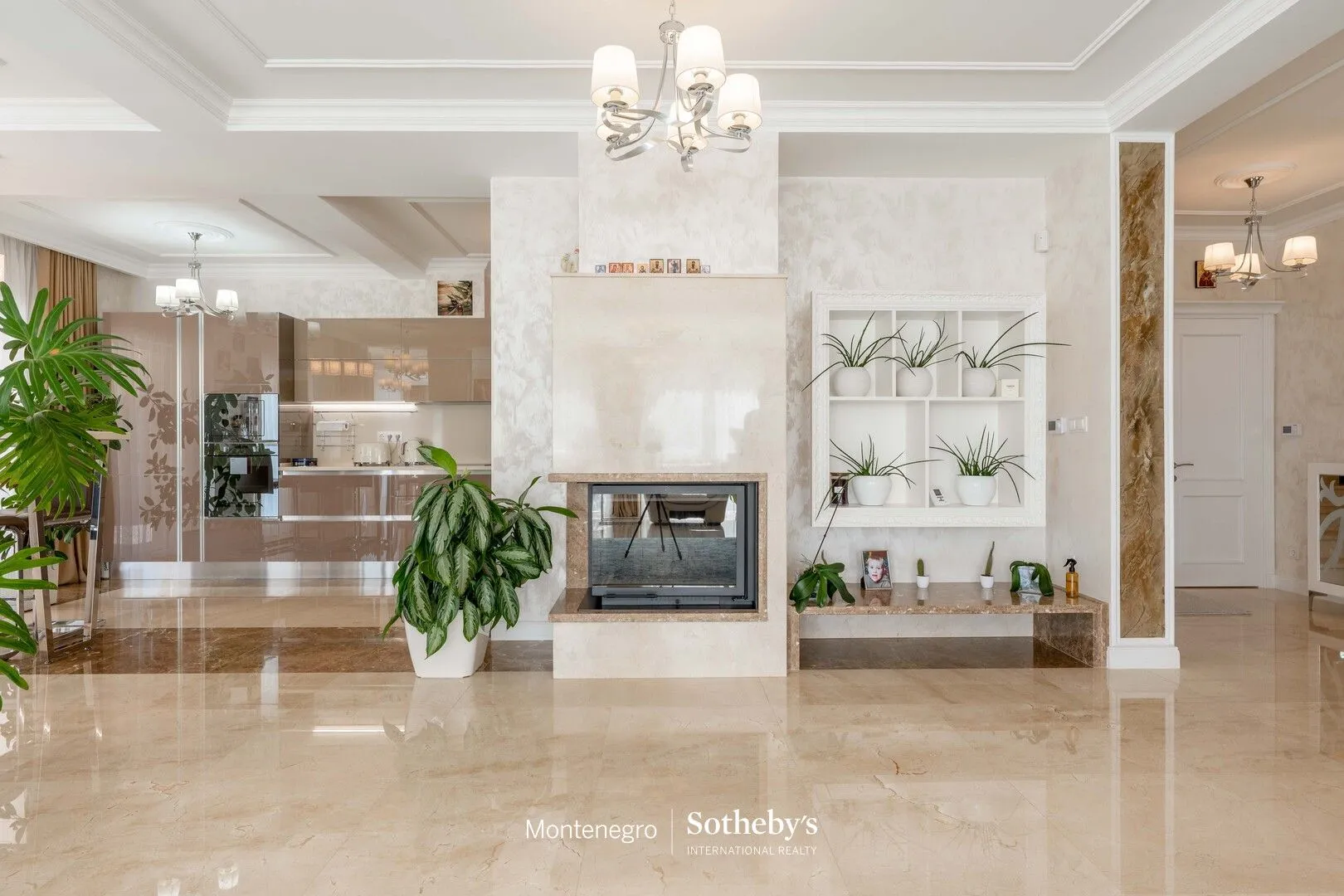 Sale, house, 410m², Blizikuće, Budva