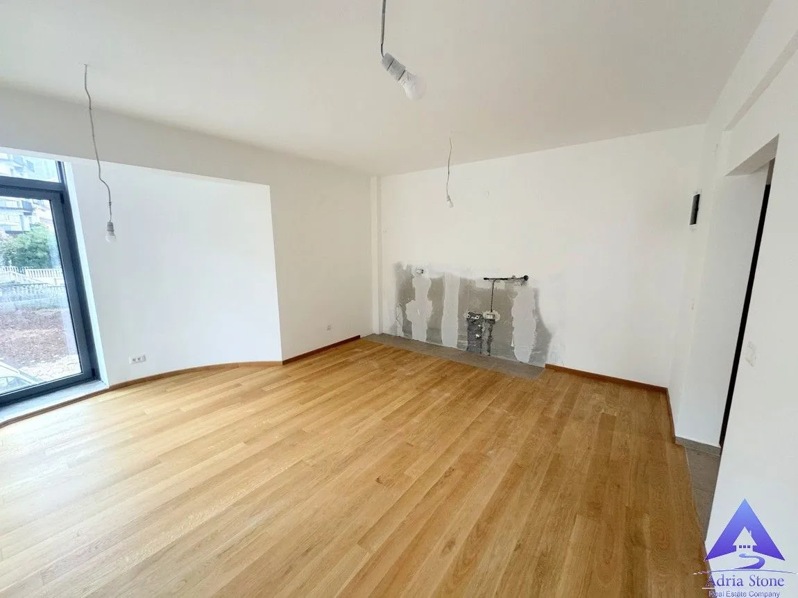 Sale, one bedroom apartment, 48m², Bečići, Budva