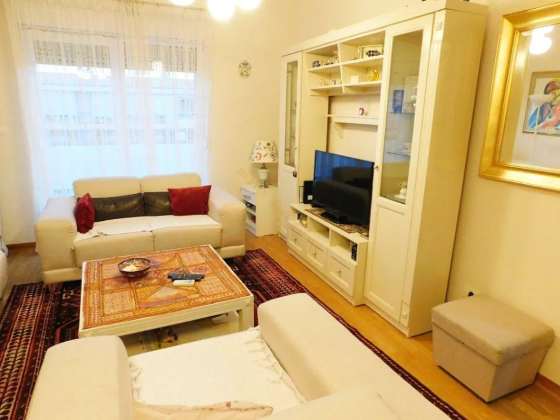 Izdavanje, jednosoban stan, 45m², City Kvart, Podgorica