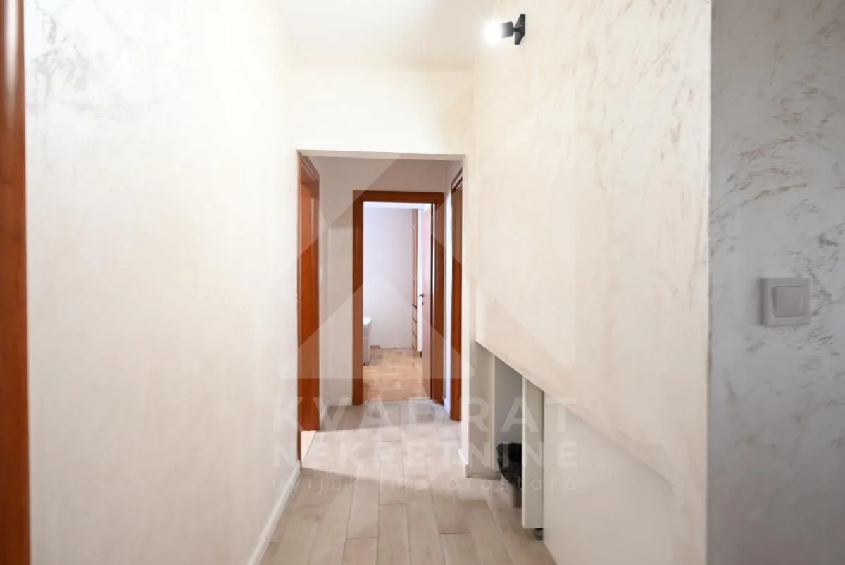 Izdavanje, dvosoban stan, 85m², Preko Morače, Podgorica