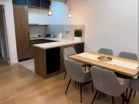 Izdavanje, četvorosoban stan, 83m², Vračar Hram, Vračar Sve Podlokacije - image 12