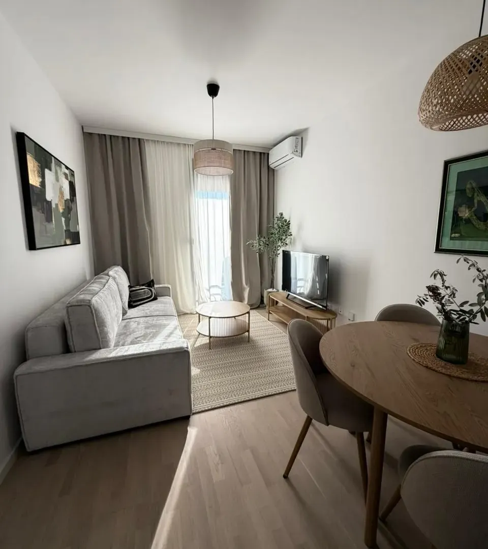 Izdavanje, jednosoban stan, 37m², Tološi, Podgorica