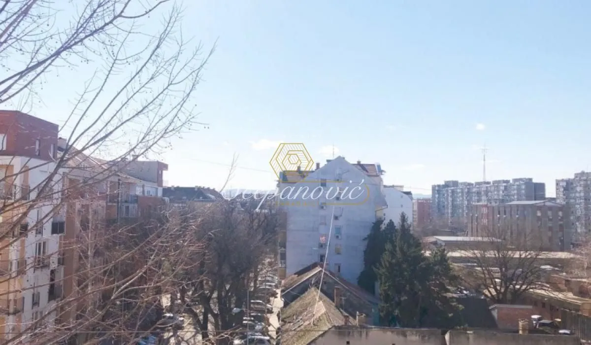 Prodaja, trosoban stan, 83m², Rotkvarija, Novi Sad Sve Podlokacije