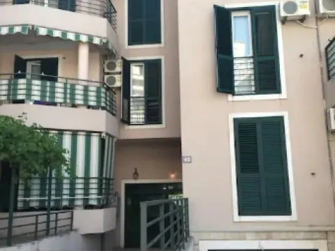 Prodaja, dvosoban stan, 90m², Petrovac, Budva - image 13