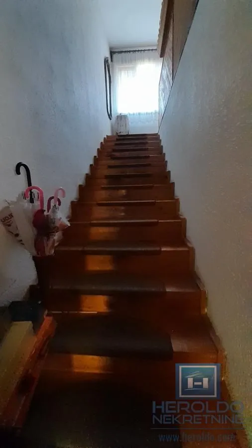 Prodaja, kuća, 175m², Rakitovo, Jagodina