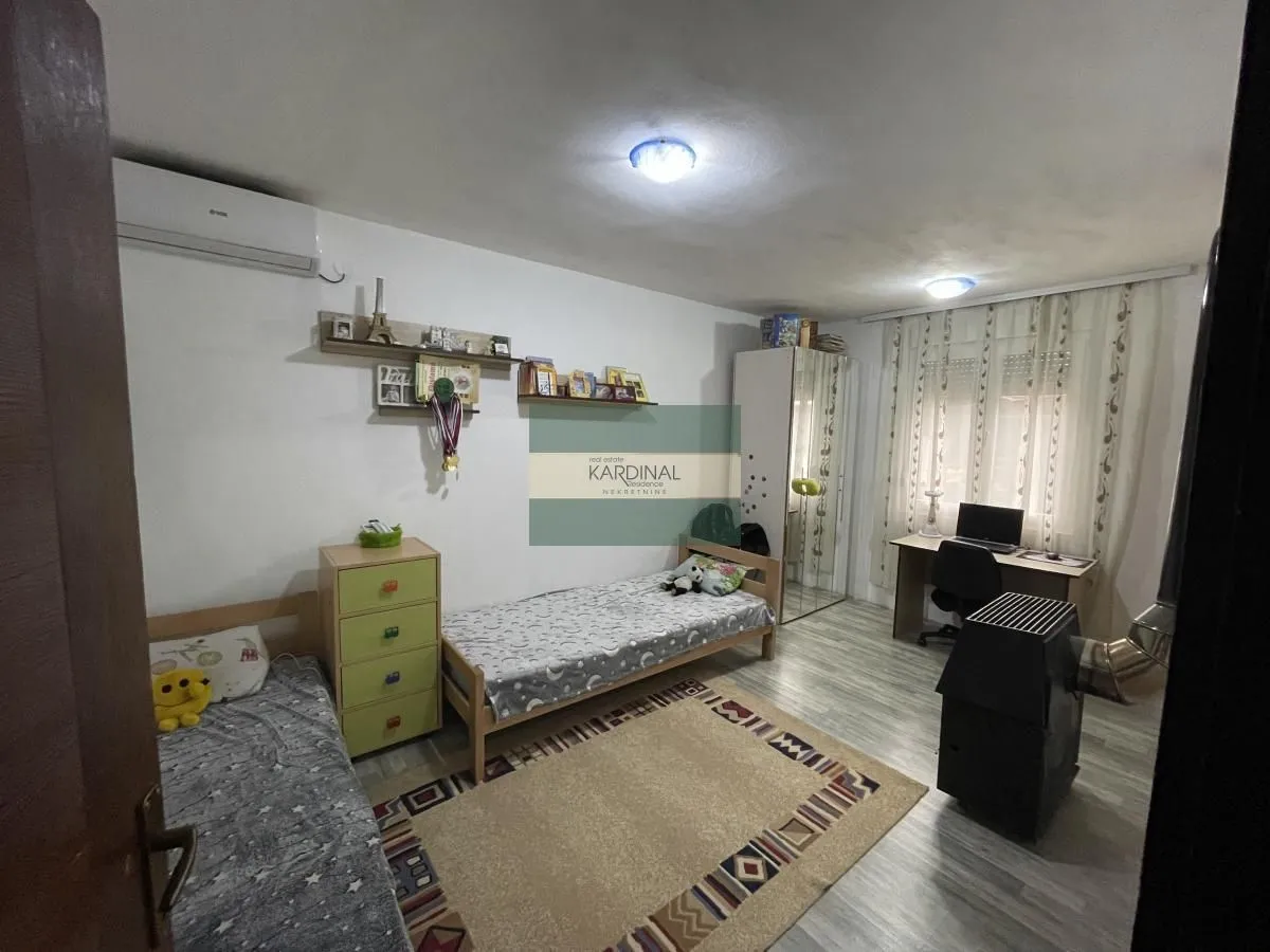 Prodaja, kuća, 122m², Kragujevac, Srbija