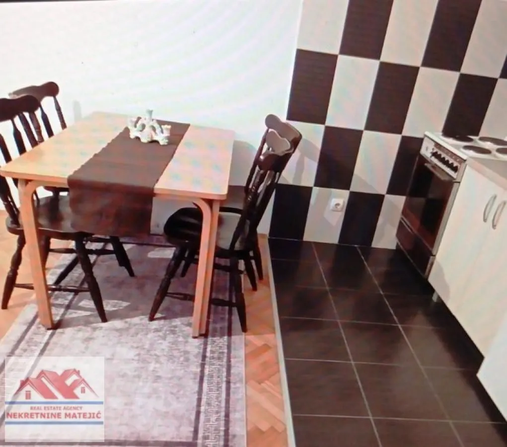 Prodaja, jednosoban stan, 38m², Erdoglija, Kragujevac