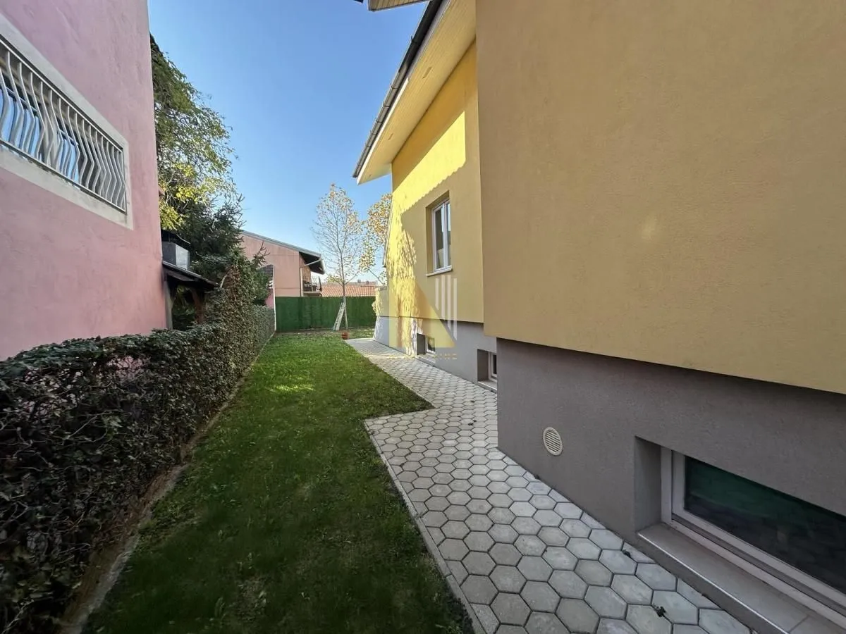 Prodaja, kuća, 298m², Klisa, Novi Sad Sve Podlokacije
