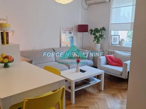 Prodaja, četvorosoban stan, 104m², Voždovac Sve Podlokacije, Beograd