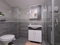 Izdavanje, stan, 160m², Stari Aerodrom, Podgorica - image 19